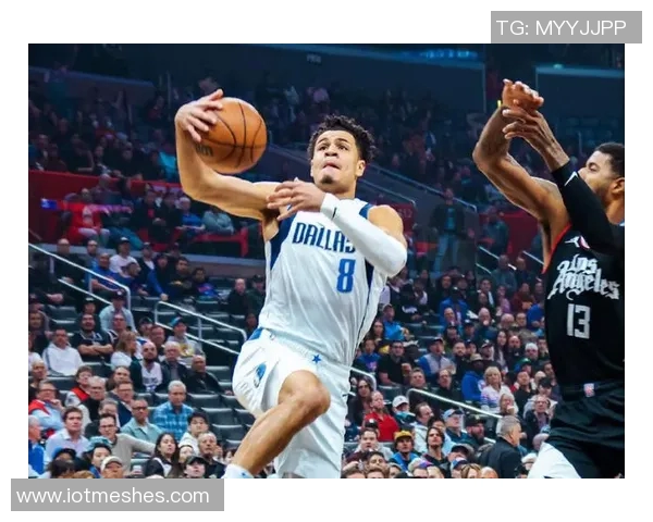 加兰赛季首秀表现平平26分钟贡献8分4助攻3失误需调整状态