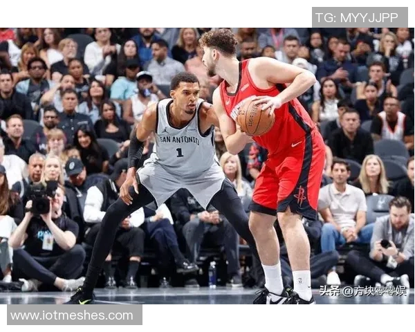 得州德比来袭马刺火箭同场竞技争夺胜利荣耀