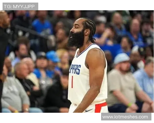 哈登赞范甘迪定制文化衫展现疯狂热情全力支持球队