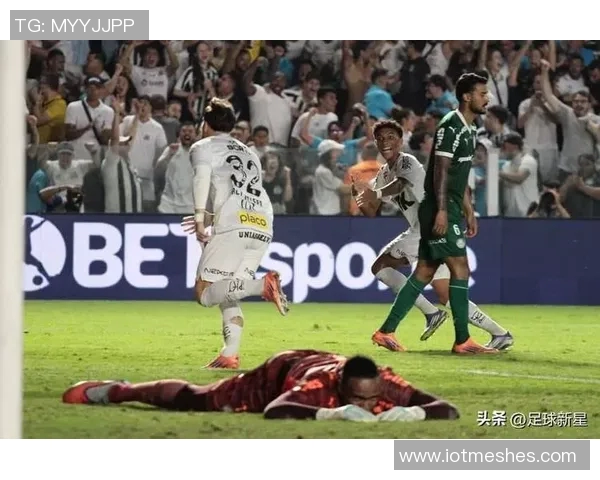 基多主帅坦言帕尔梅拉斯球场如同学校操场球队在对抗中遭遇全面压制