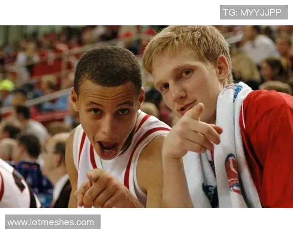 微笑刺客与库里:追梦勇士的控卫之道与得分型控球后卫的魅力解析 微笑刺客与库里:追梦勇士的控卫之道与得分型控球后卫的魅力解析