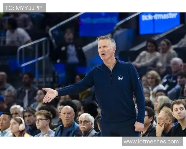 科尔谈执教风格演变强调战术喊声减少的趋势与影响