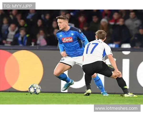 泽林斯基强调球队实力与连续性目标努力争取赛季领先地位 泽林斯基强调球队实力与连续性目标努力争取赛季领先地位