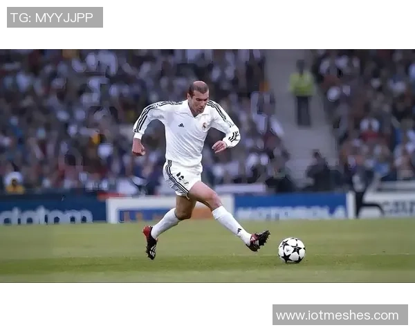 尤文旧将回忆齐达内首次训练表现如同外星人降临般震撼人心