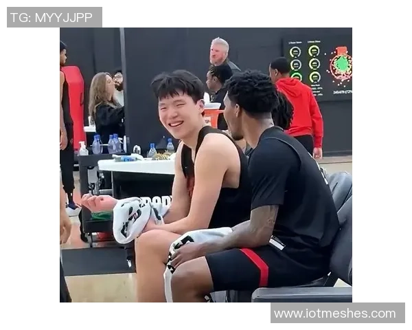 比卢普斯耐心指导杨瀚森学习与成长并重的篮球之路