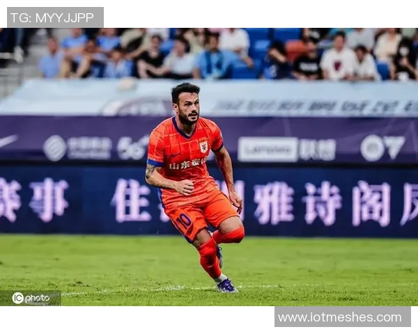 中超年度颁奖盛典揭晓瓦科荣膺最佳球员刘殿座获最佳门将拉莫斯当选最佳教练